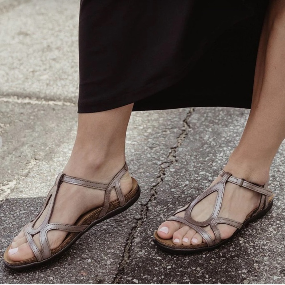Naot Dorith Gladiator Orthotic Sandals Cork Footbed Leather 37 Silver Thread
